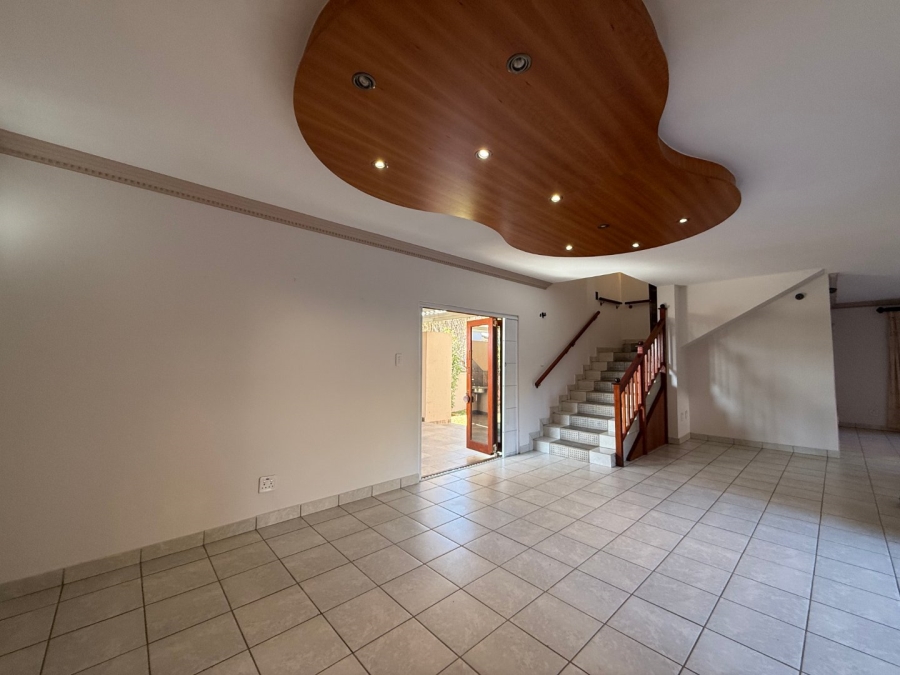 5 Bedroom Property for Sale in Birdwood Estate North West